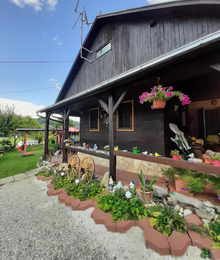 Kuca Viola, Traditional Wooden House In Tuhelj Exterior foto